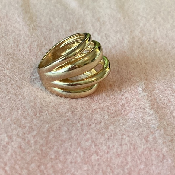 Gold ring - Picture 4 of 5